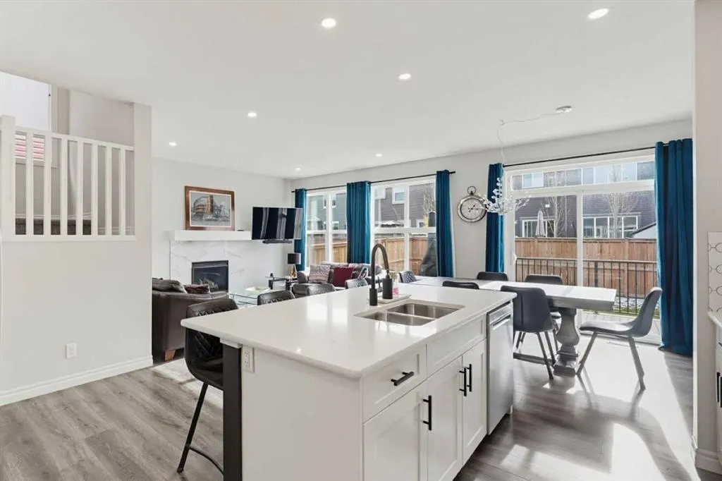 721 Midtown Drive SW