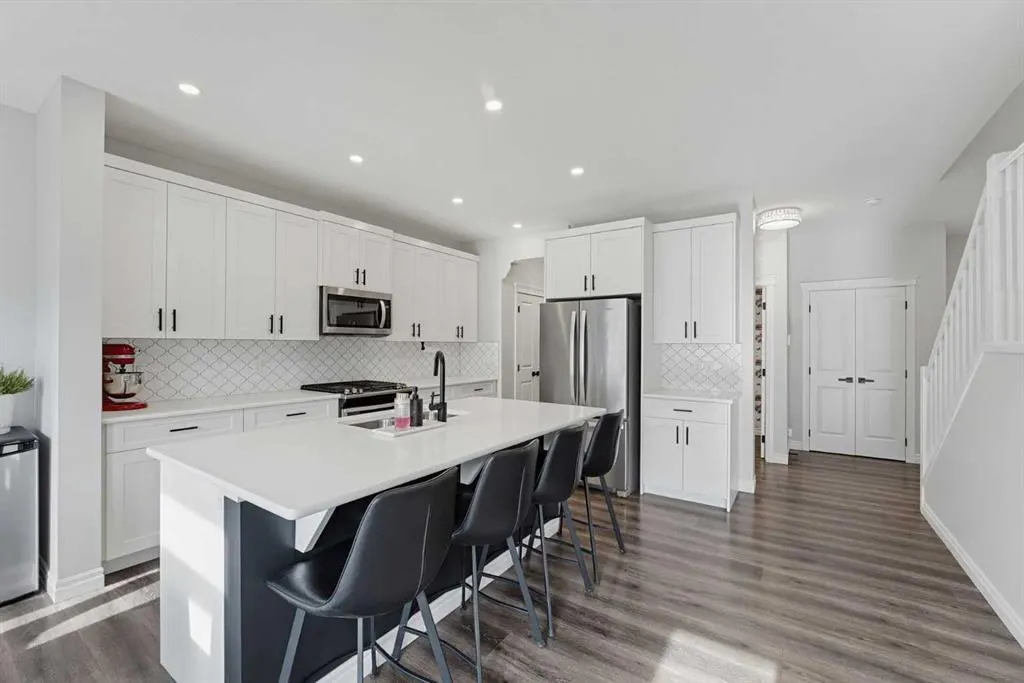 721 Midtown Drive SW