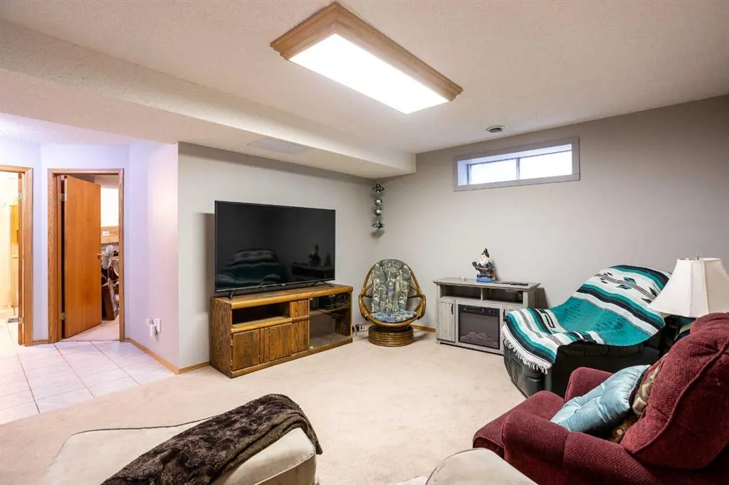 124 Del Ray Close NE