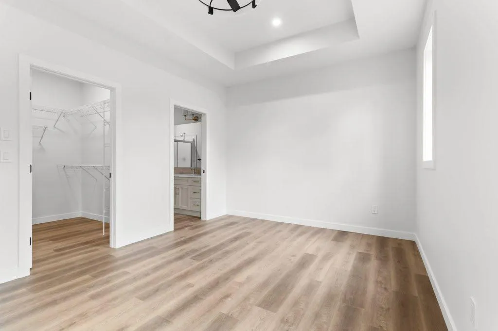 5463 55 Avenue #5