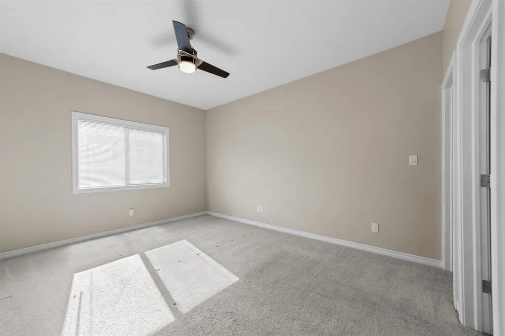 5021 34 Avenue #12