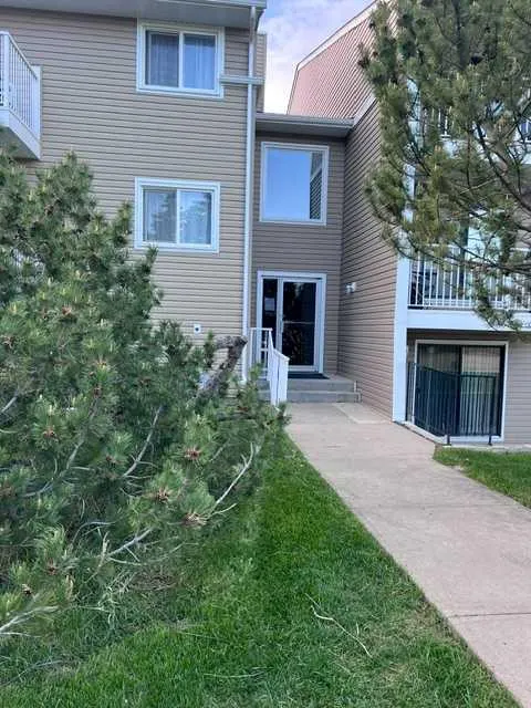 49 Bennett Street #303