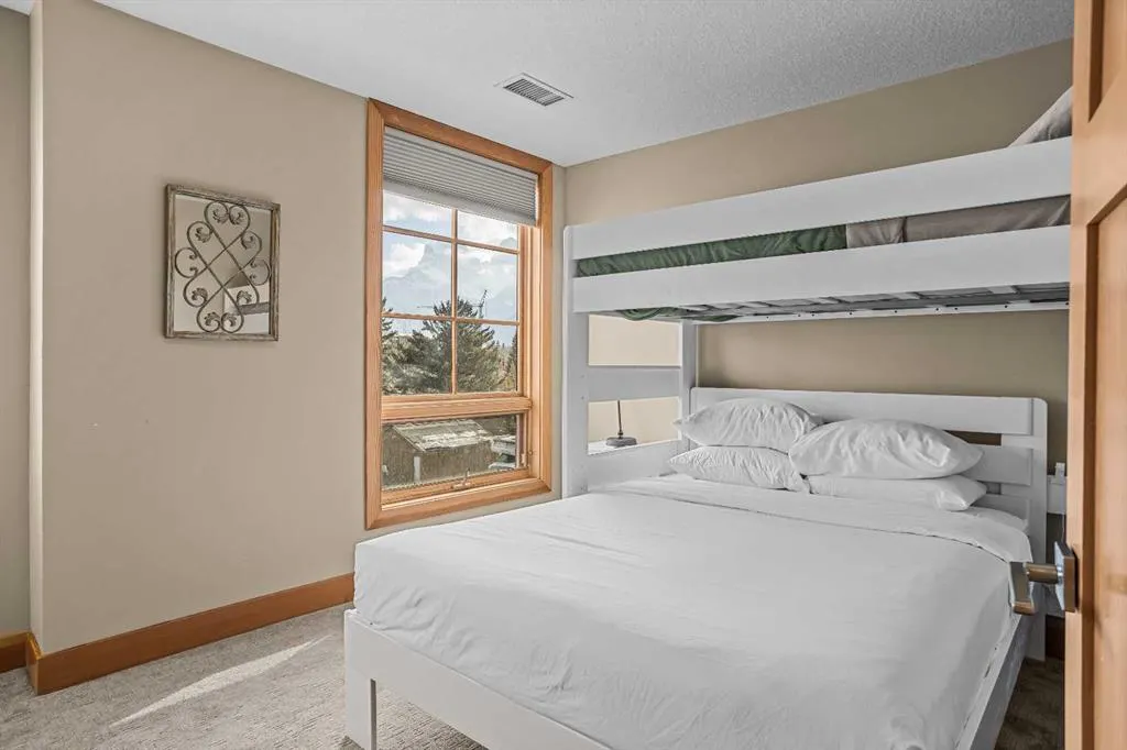 743 Railway Avenue #207