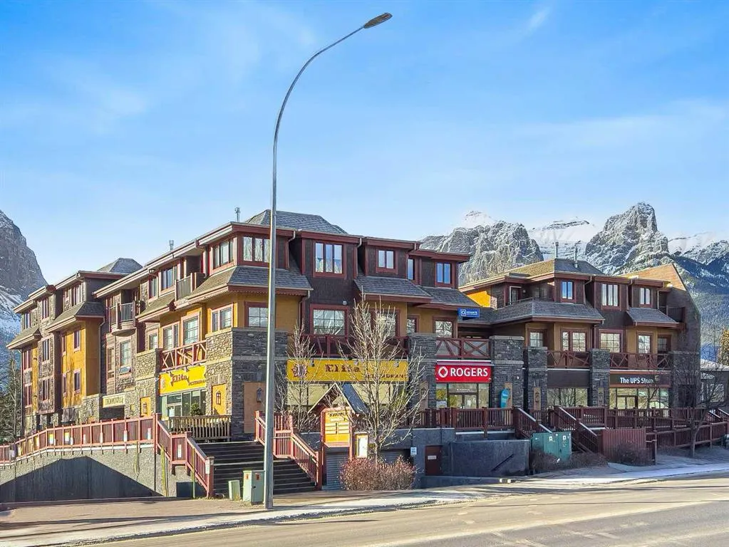 743 Railway Avenue #207