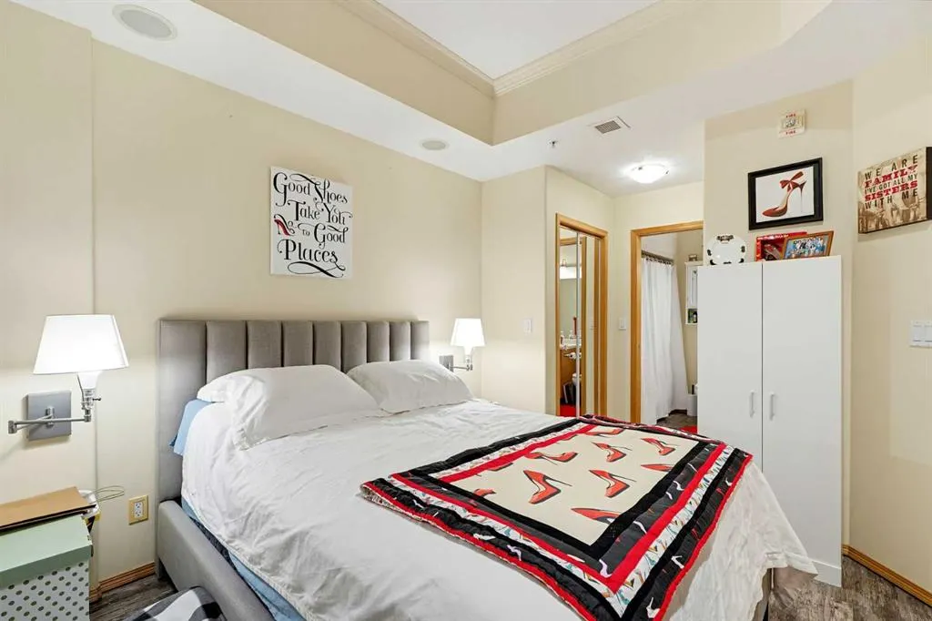 5100 Lakeshore Drive #505
