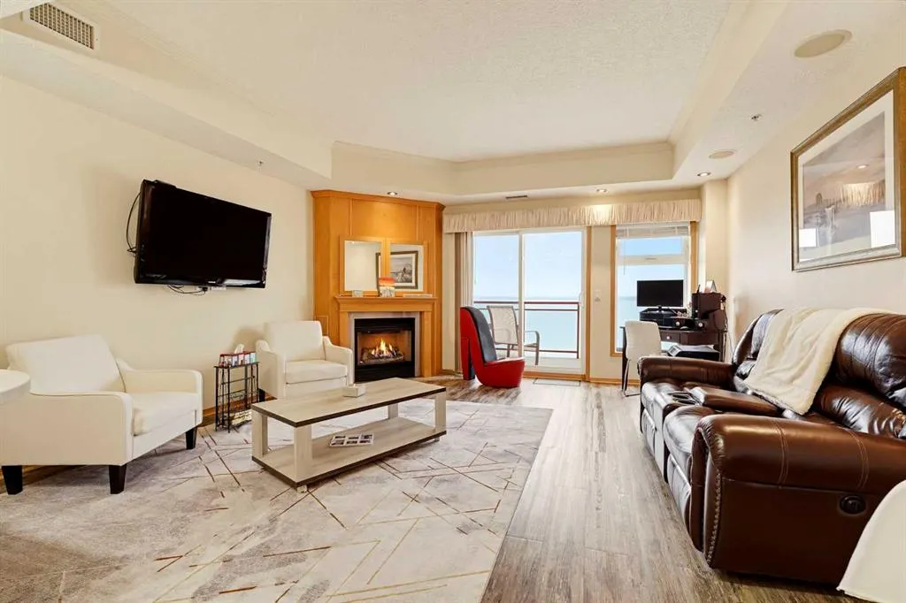 5100 Lakeshore Drive #505