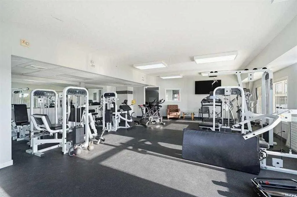 5100 Lakeshore Drive #505