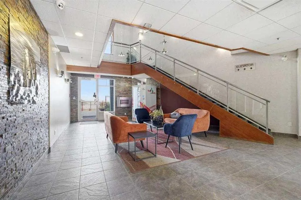 5100 Lakeshore Drive #505