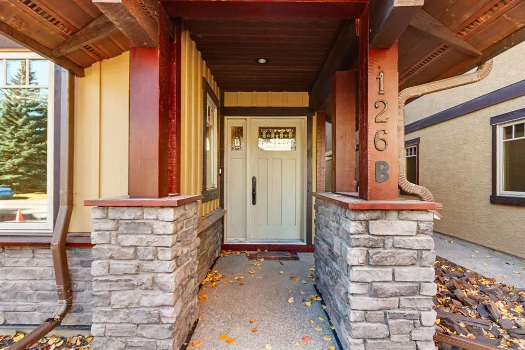 126B Rundle Crescent