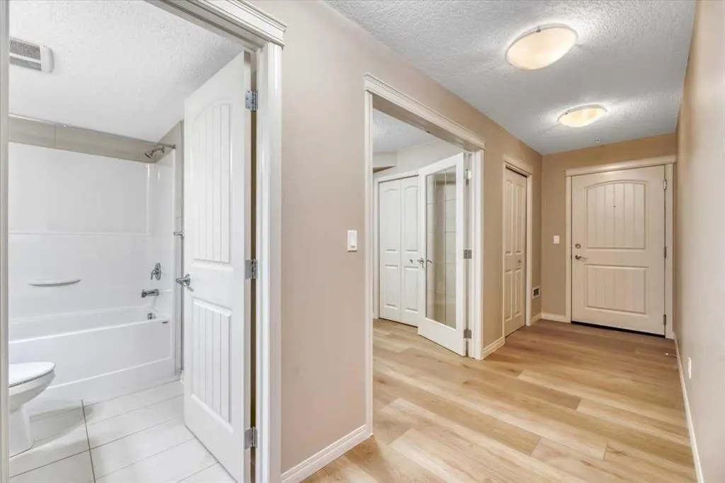 406 Cranberry Park SE #112