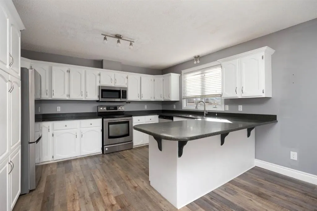 178 Mcconachie Crescent