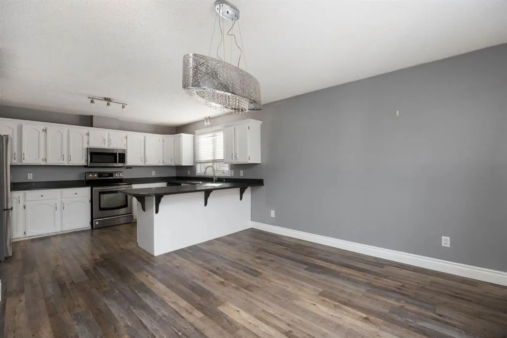 178 Mcconachie Crescent