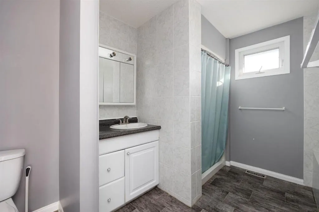 178 Mcconachie Crescent