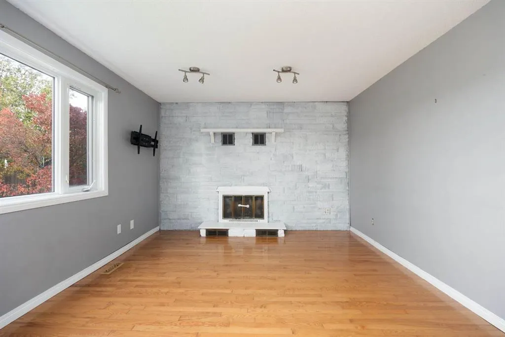 178 Mcconachie Crescent