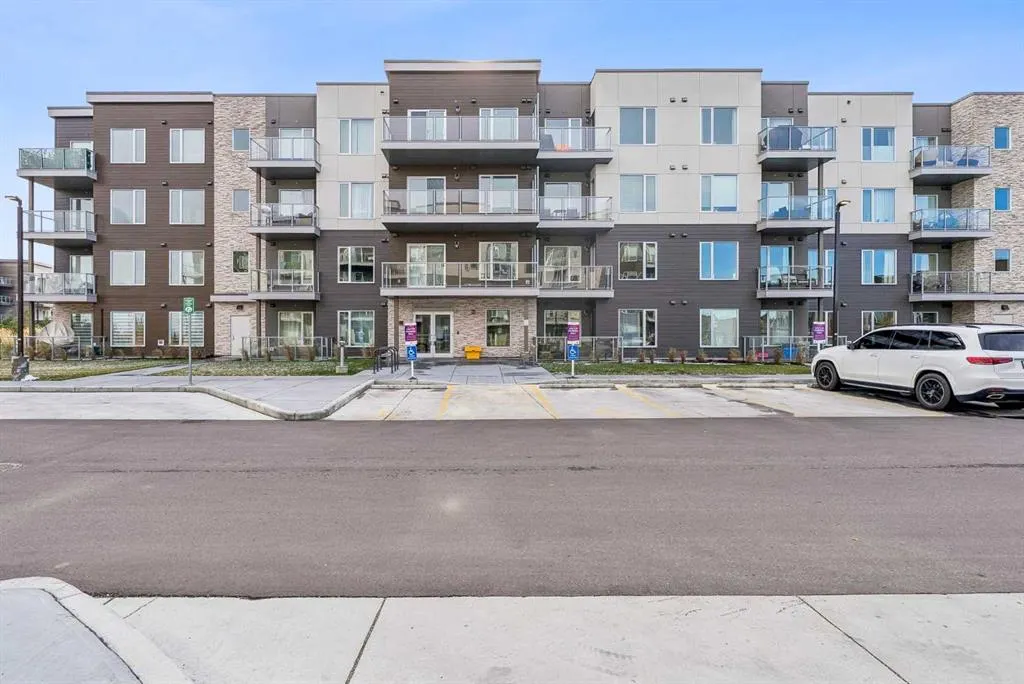 655 Shawnee Square SW #404