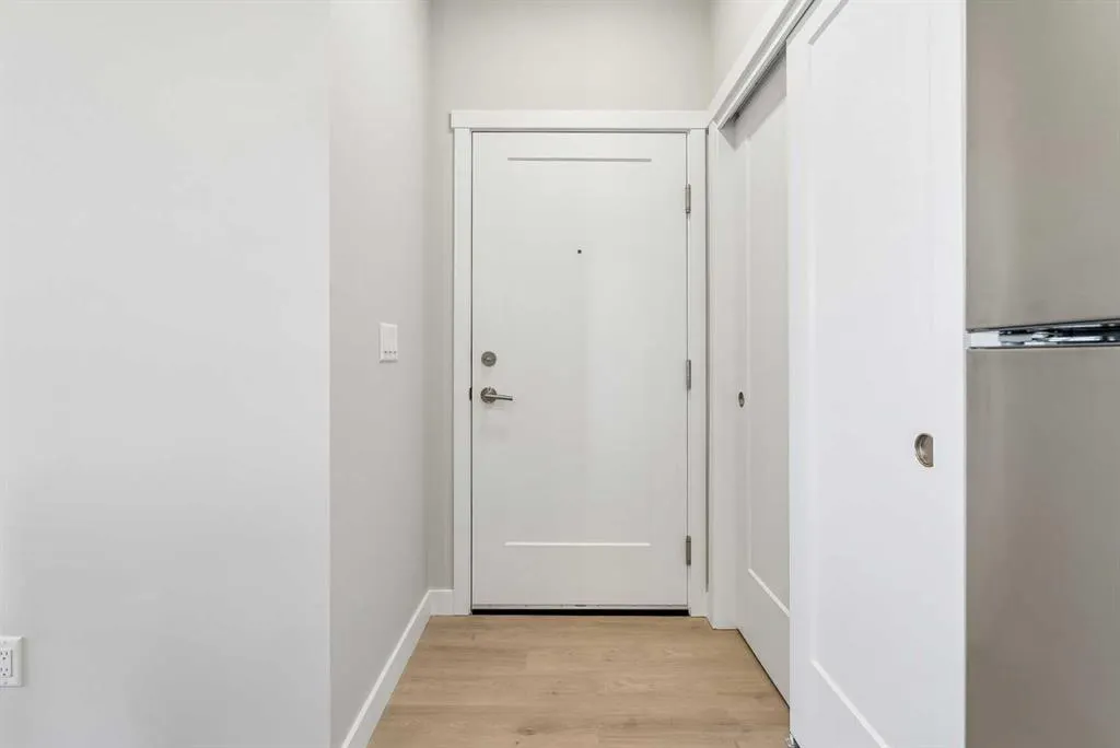 655 Shawnee Square SW #404