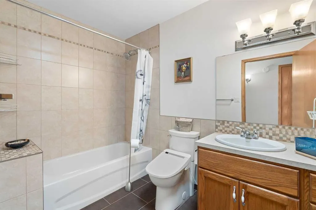 31 Biggar Heights Bay