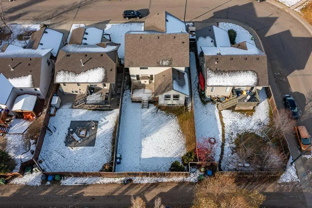 23 Lanterman Close