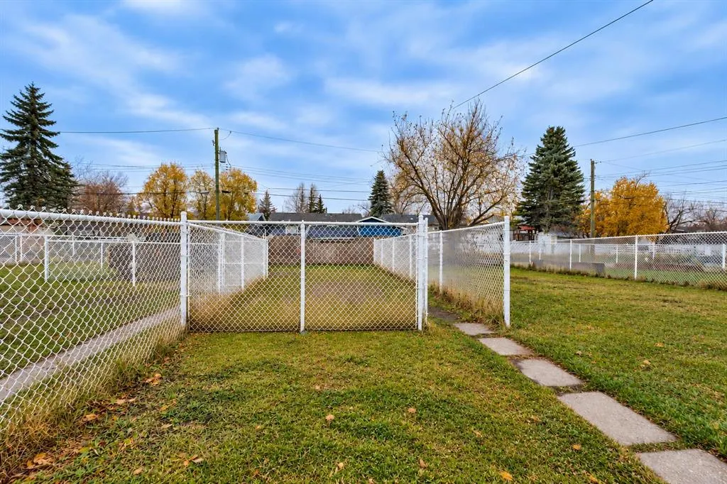 9812 97 Park Avenue