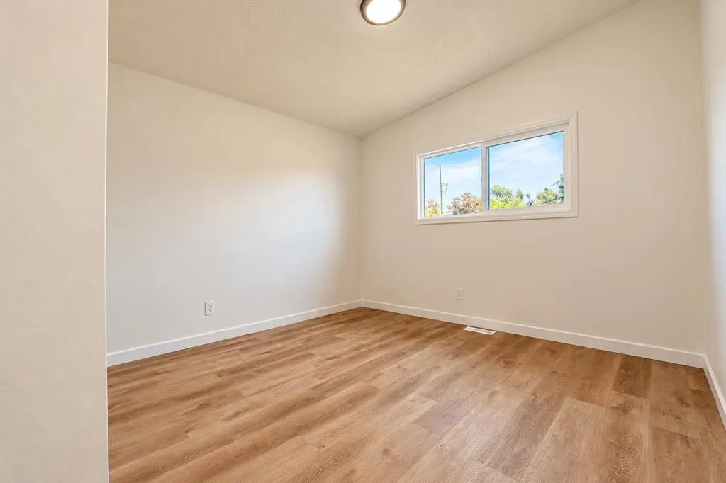 9812 97 Park Avenue