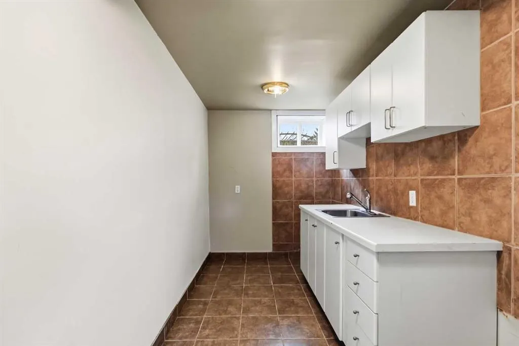 68 Centennial Drive
