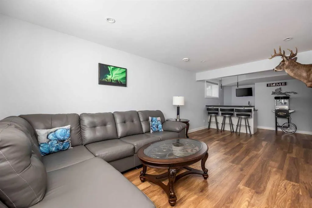 157 Warren Way