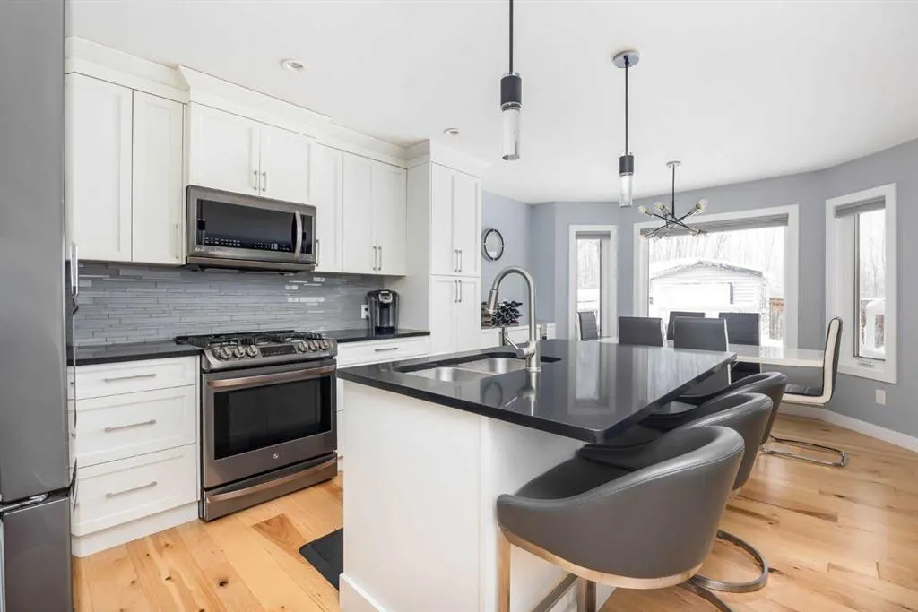 157 Warren Way