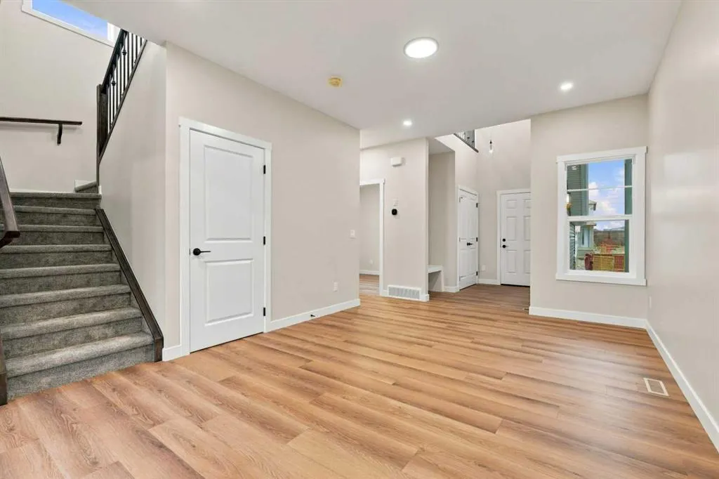 120 Homestead Gardens NE