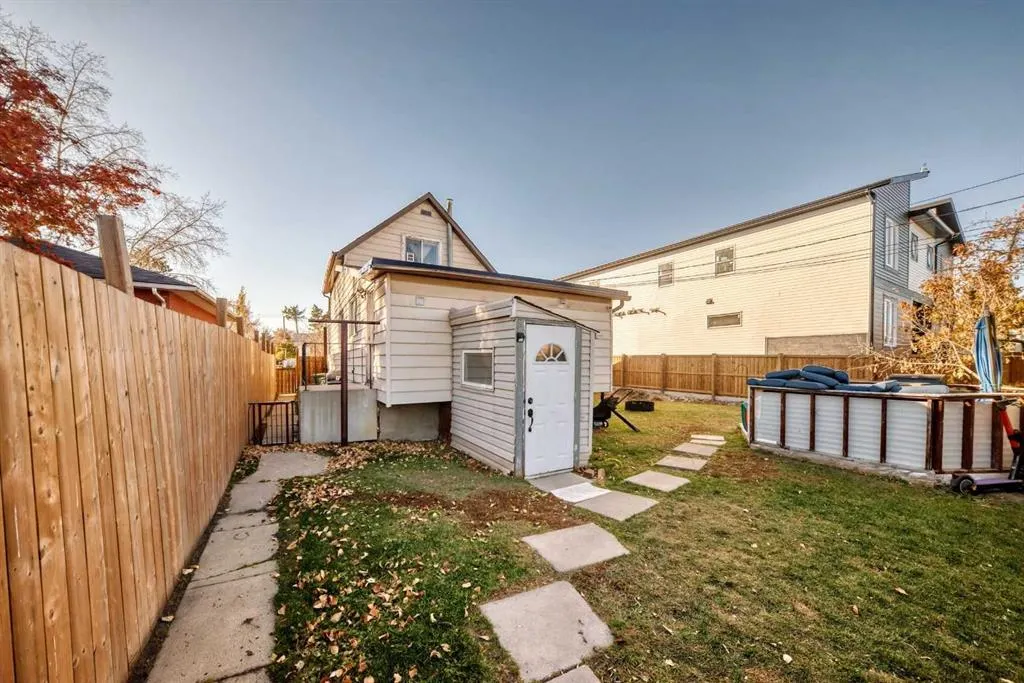 2232 42 Street SE