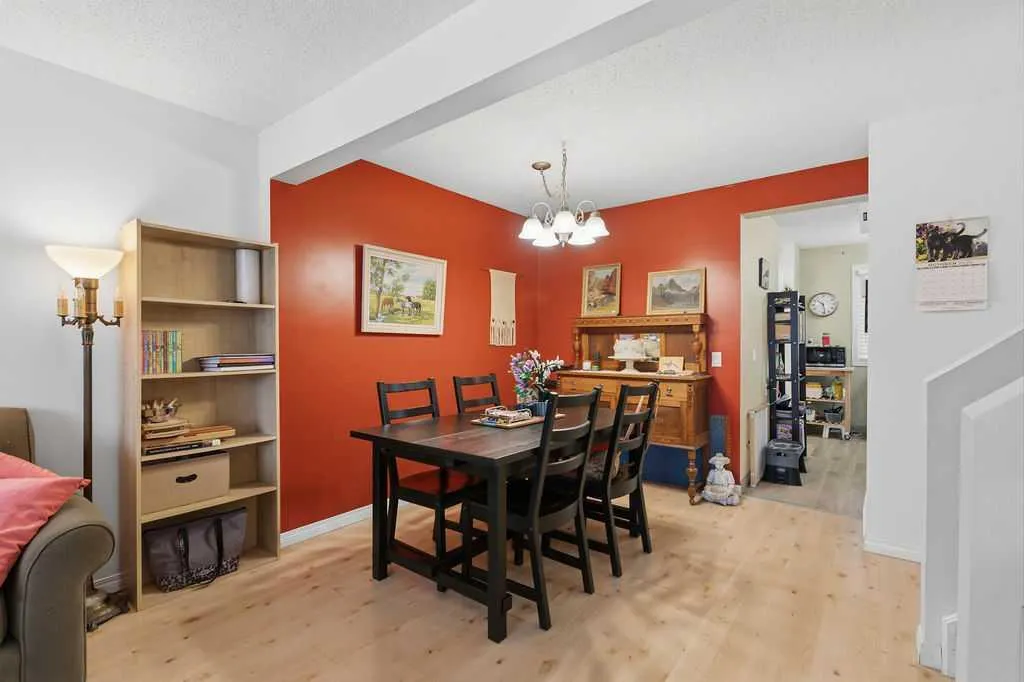 6 Bermuda Lane NW