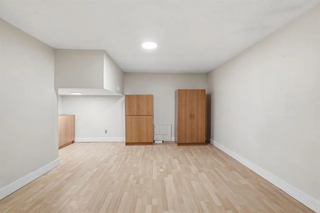20 Glenpatrick Place