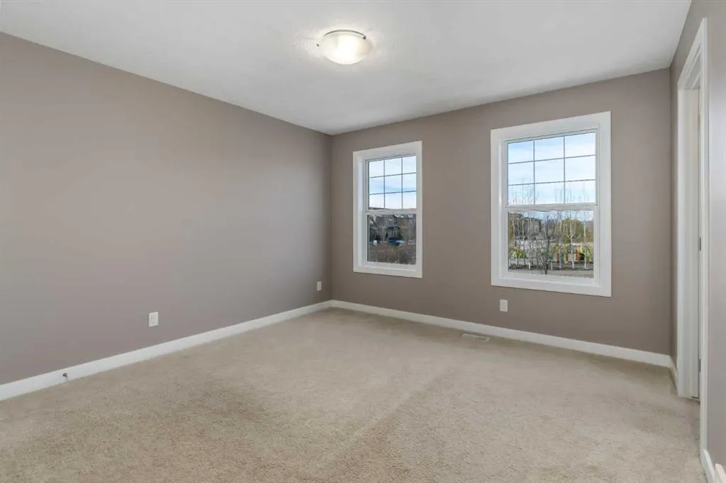 144 CLYDESDALE Way