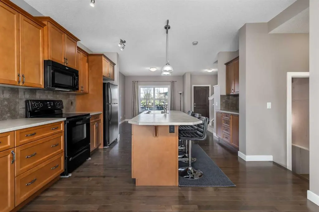 144 CLYDESDALE Way