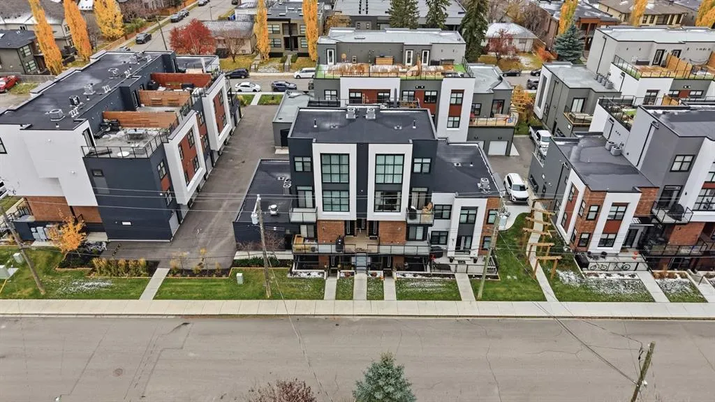 1709 35 Avenue SW #201