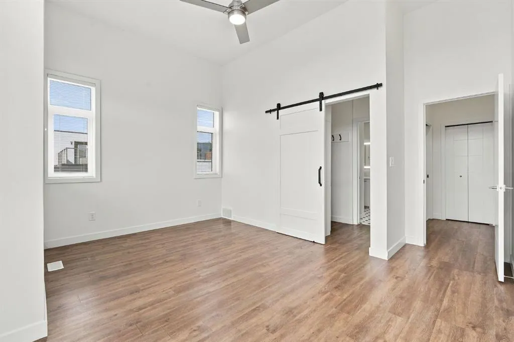 1709 35 Avenue SW #201