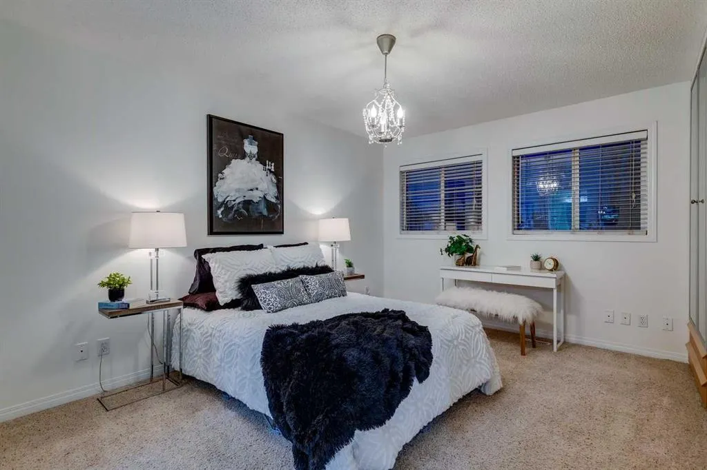 78 Cougar Plateau Way SW