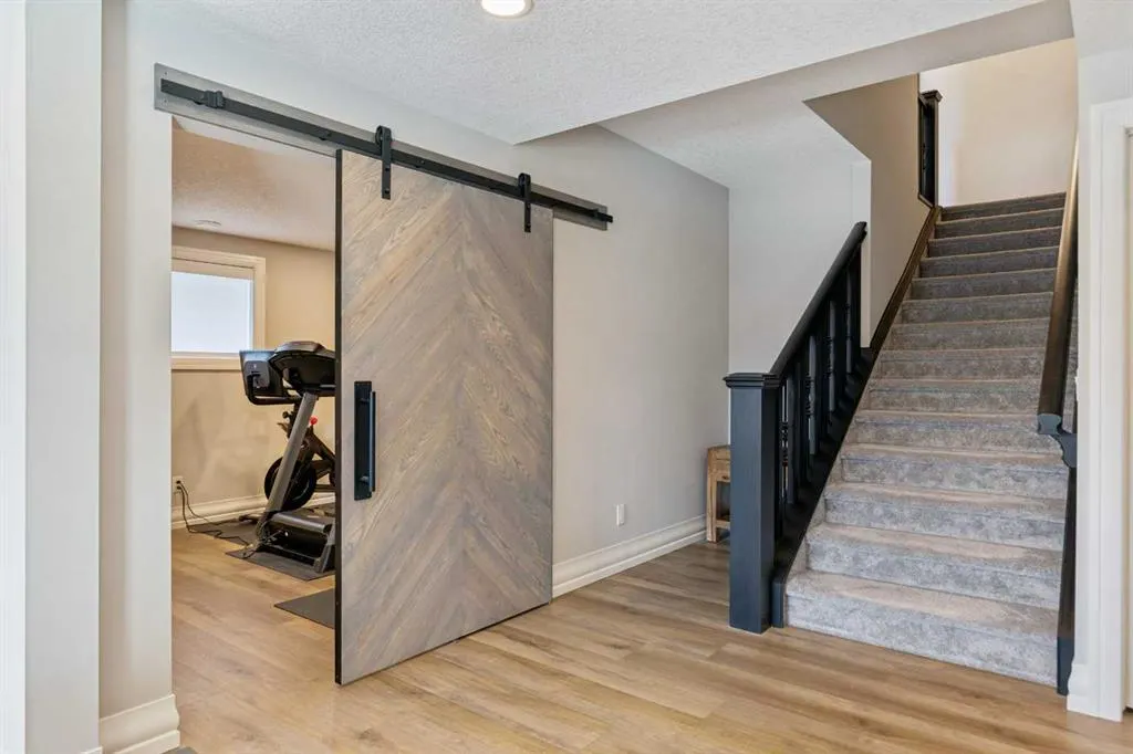63 Cranbrook Drive SE