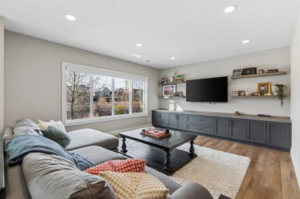 63 Cranbrook Drive SE