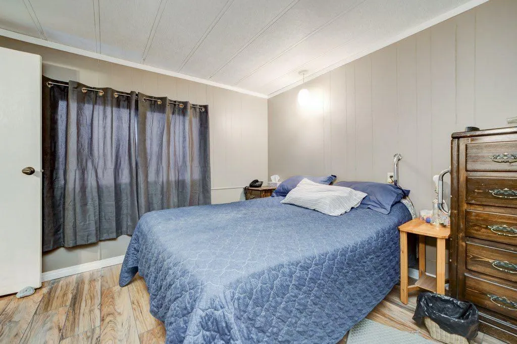 895 Elizabeth Street #29