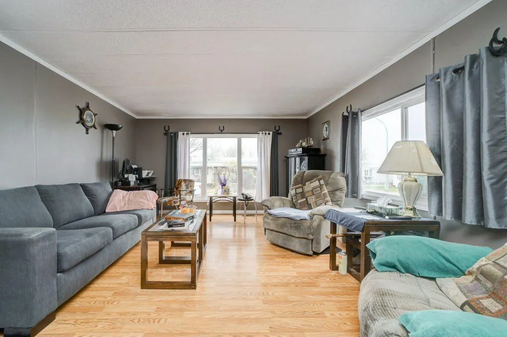 895 Elizabeth Street #29