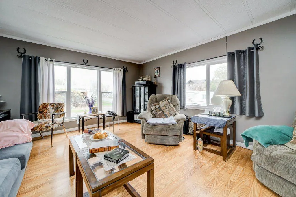 895 Elizabeth Street #29