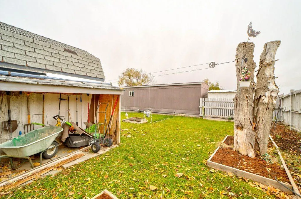 895 Elizabeth Street #29