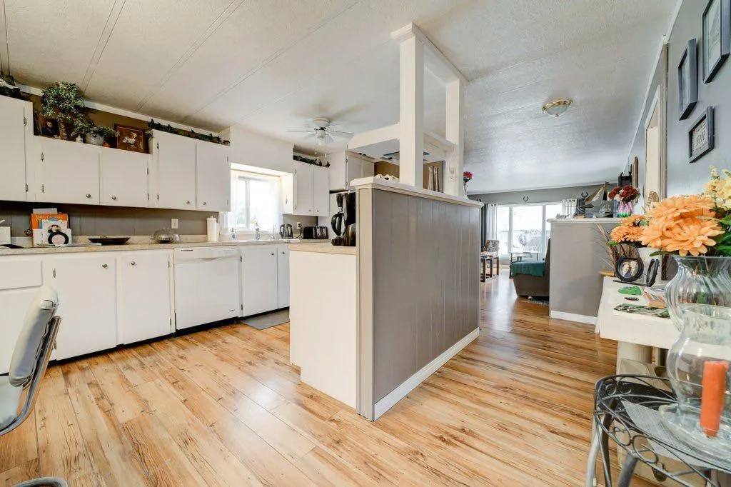 895 Elizabeth Street #29