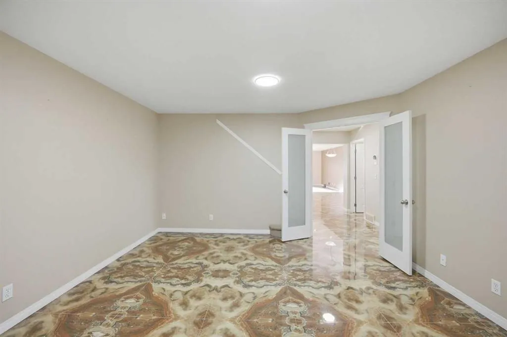 5 Taralake View NE