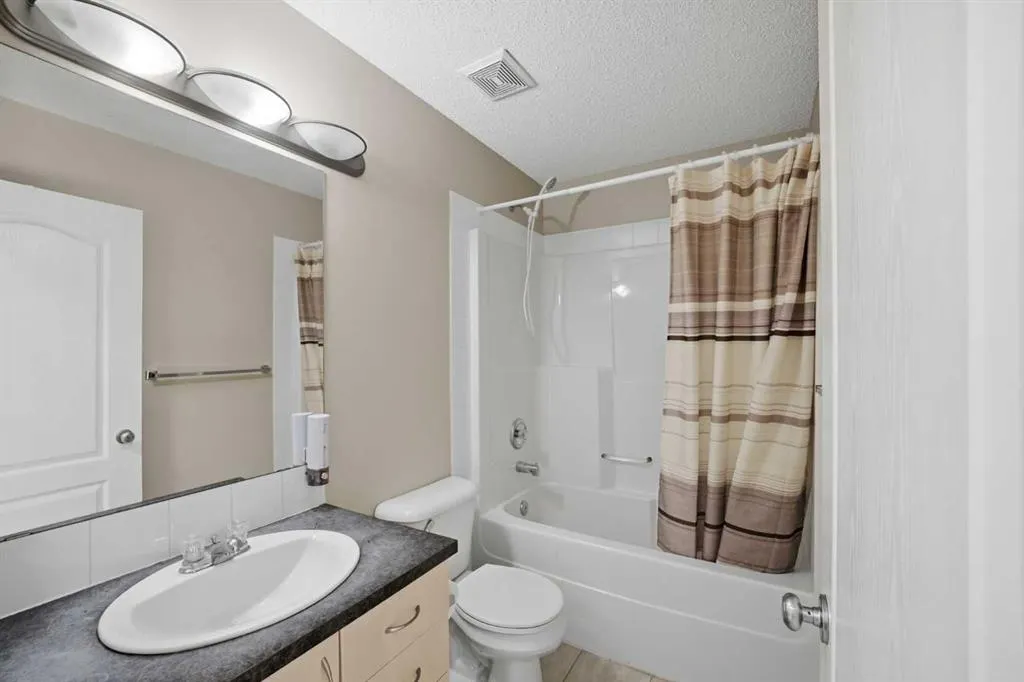 5 Taralake View NE