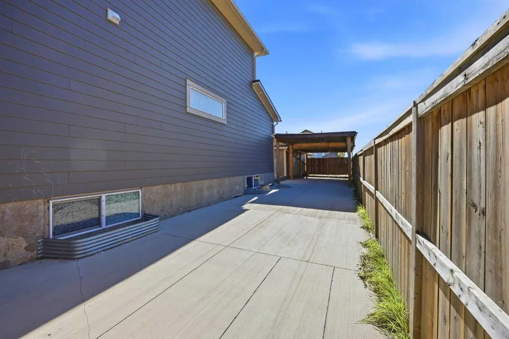 5 Taralake View NE
