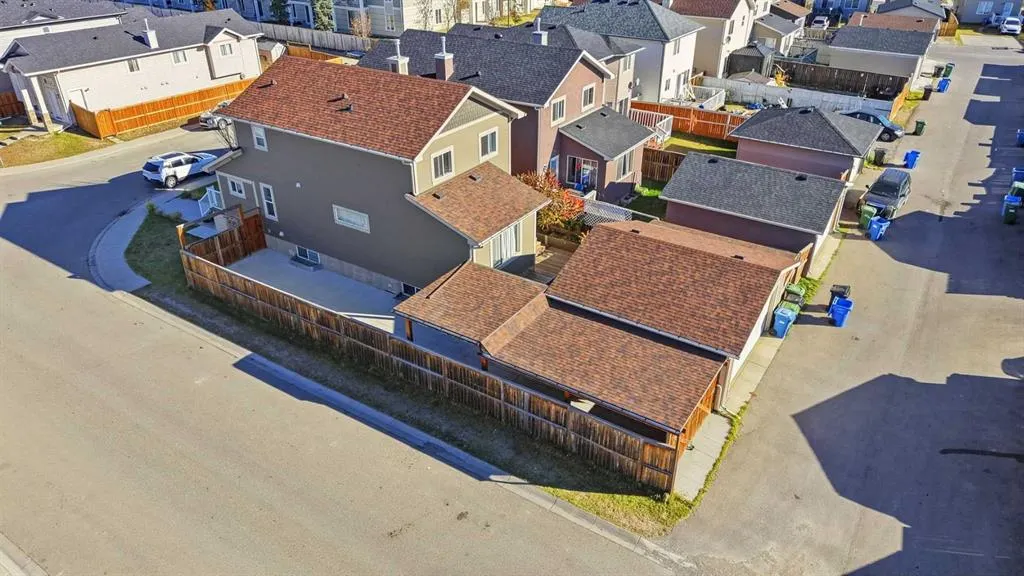 5 Taralake View NE