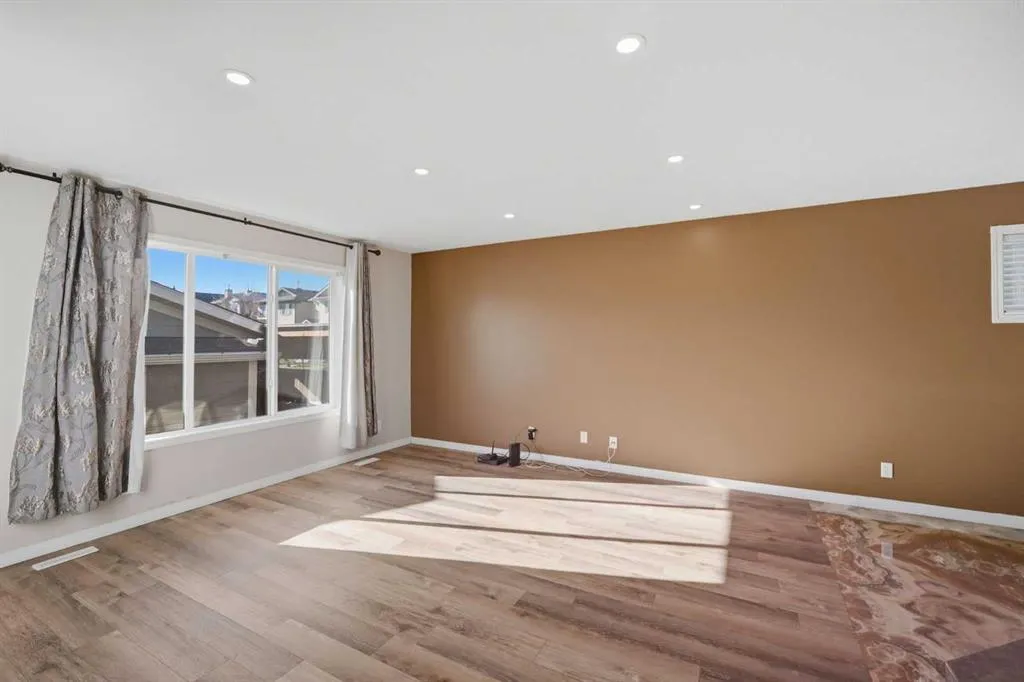 5 Taralake View NE