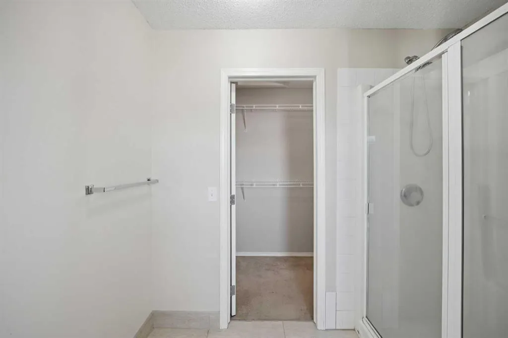 5 Taralake View NE