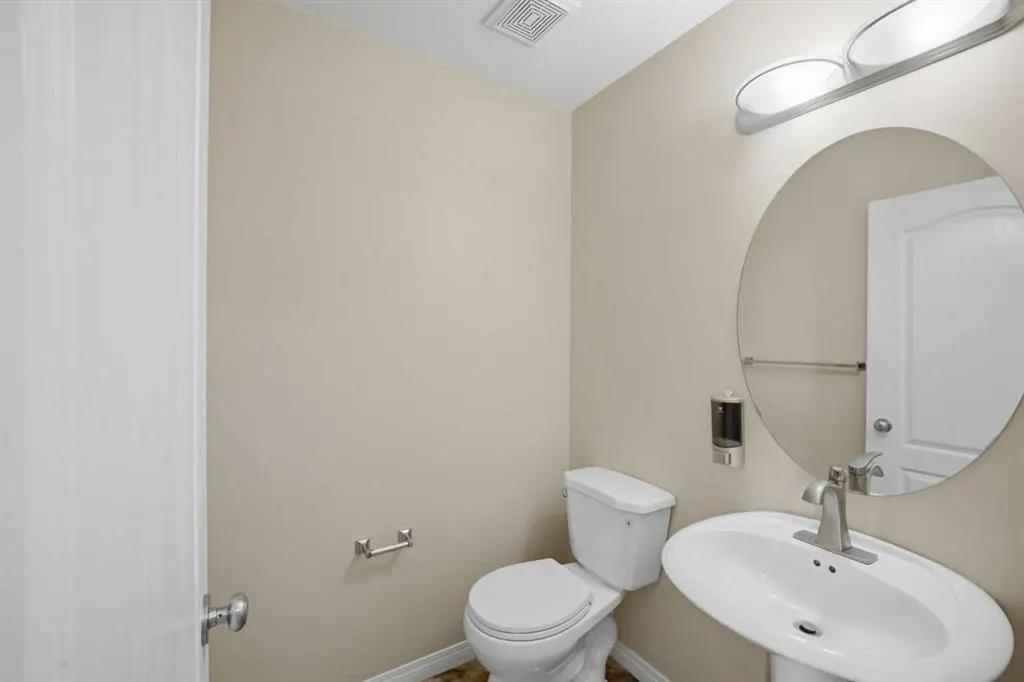 5 Taralake View NE